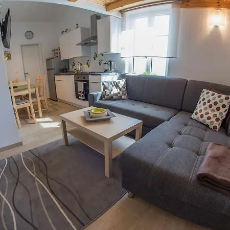 Nikic Apartment
